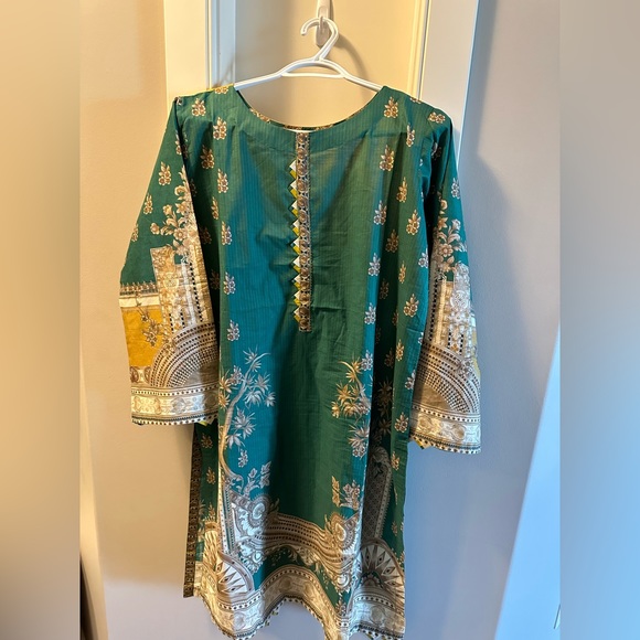 Pakistan traditional kurti/ shirt - Picture 1 of 3
